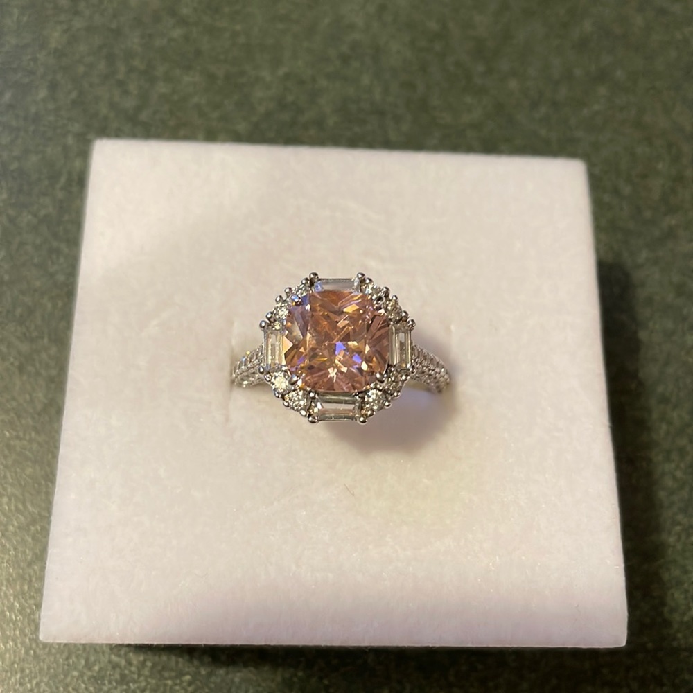 Ring bomb party: pink cubic zirconia.925 sterling silver ring